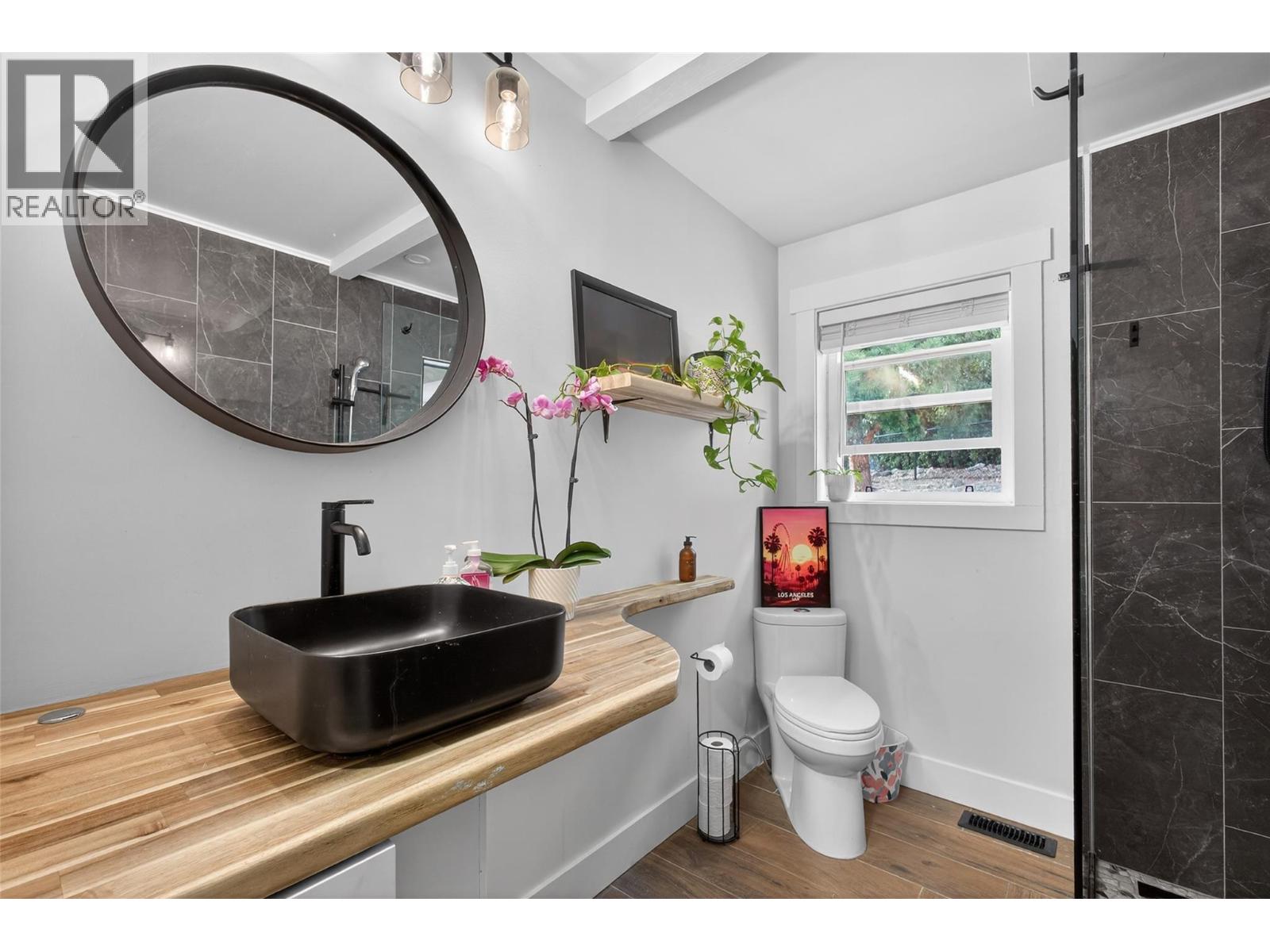 3026 Whispering Hills Drive, West Kelowna