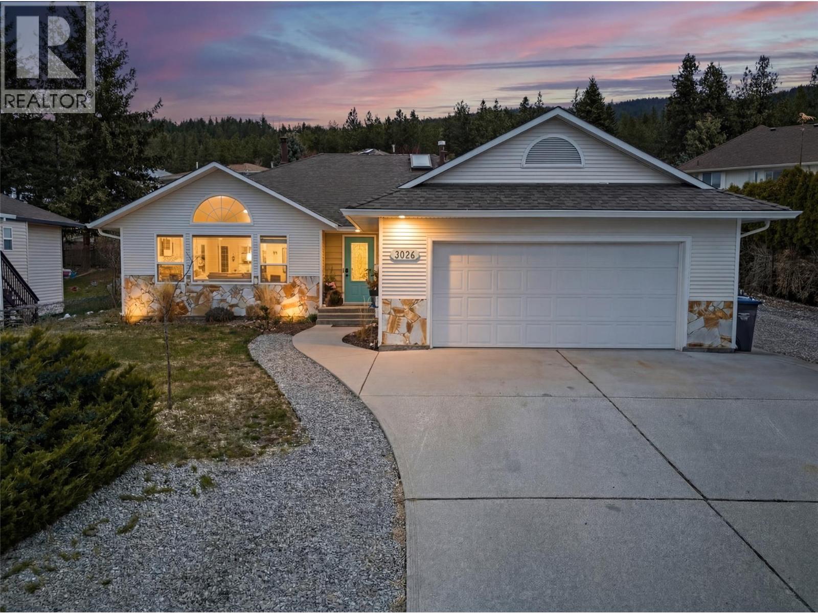 3026 Whispering Hills Drive, West Kelowna