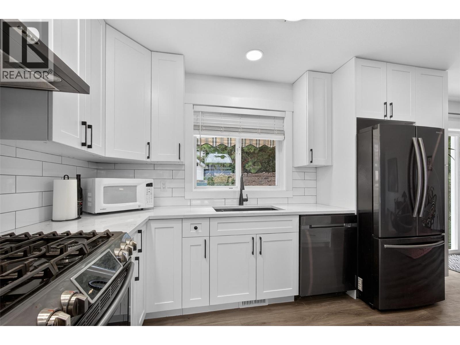 3026 Whispering Hills Drive, West Kelowna