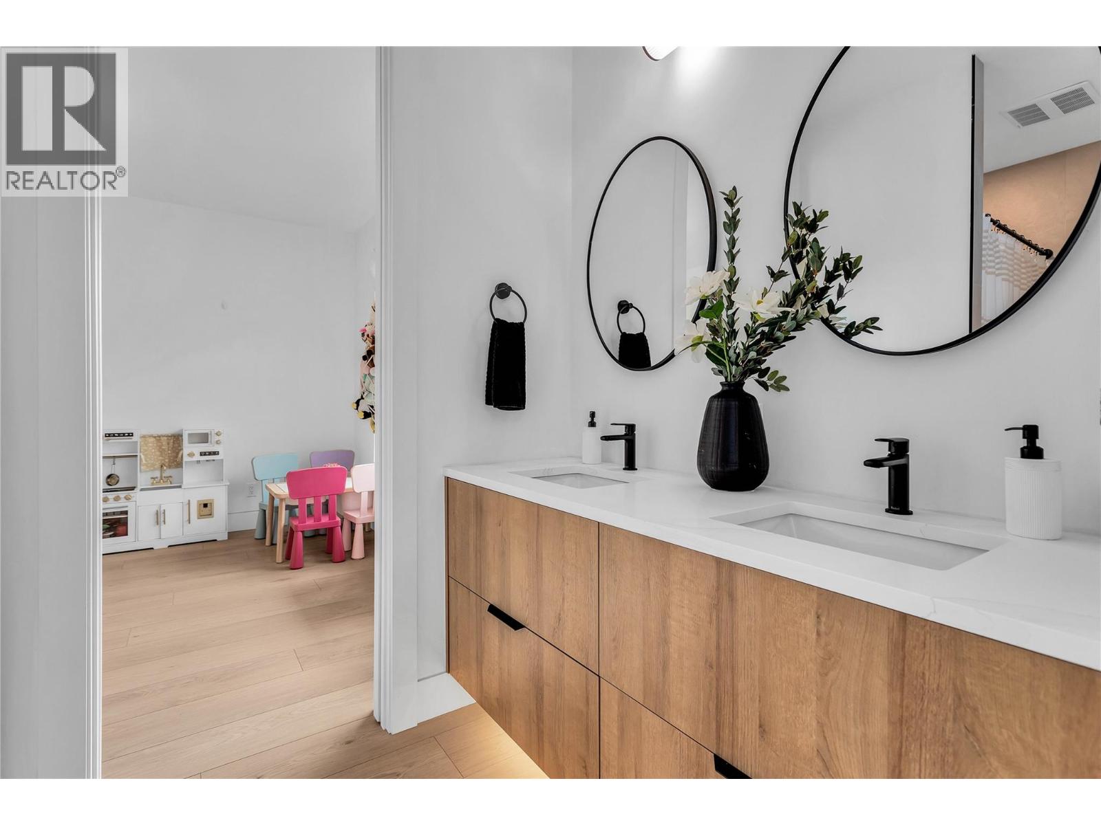 9783 Centrestone Drive, Lake Country