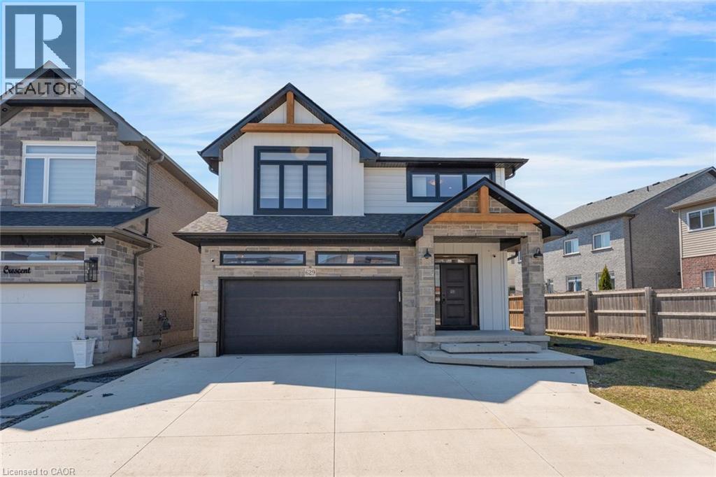 629 DOONWOODS CRESCENT - 1