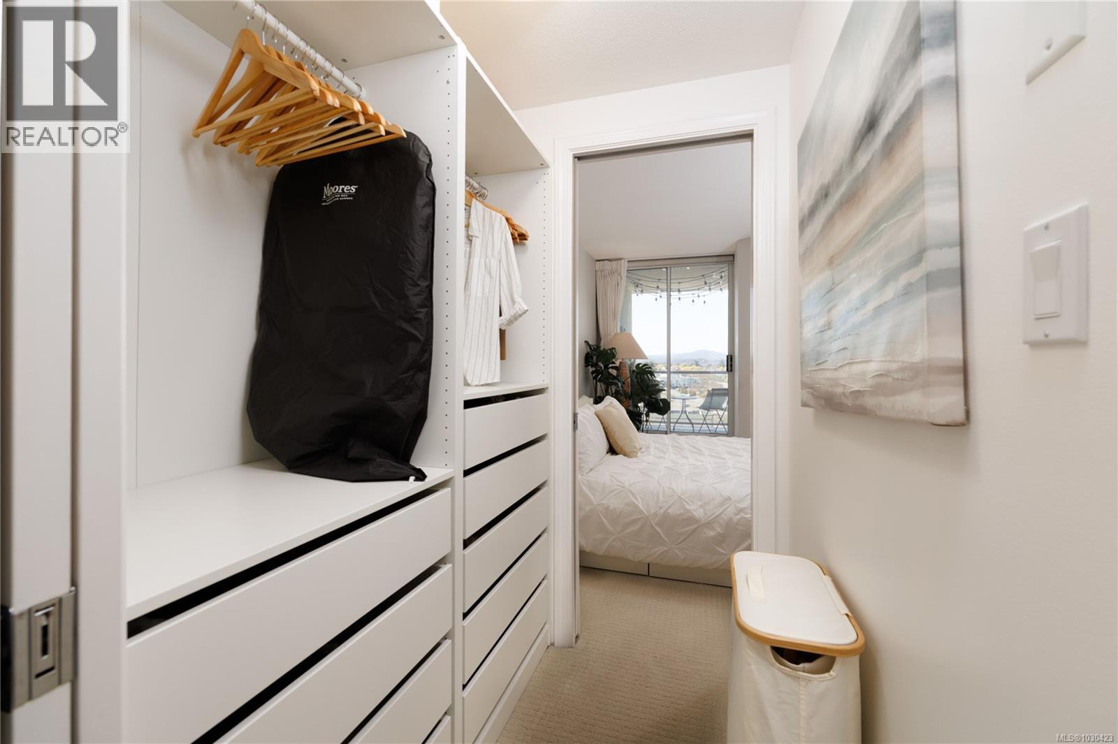 1001 160 Wilson Street, Victoria