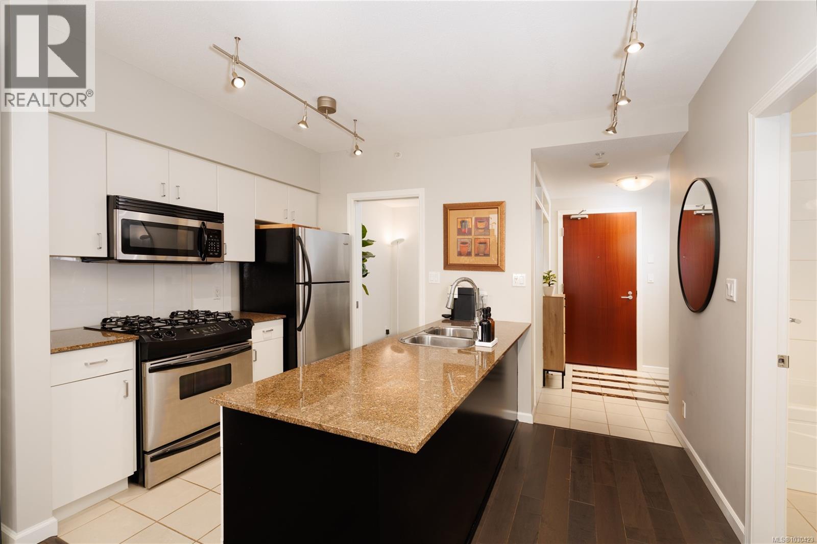 1001 160 Wilson Street, Victoria