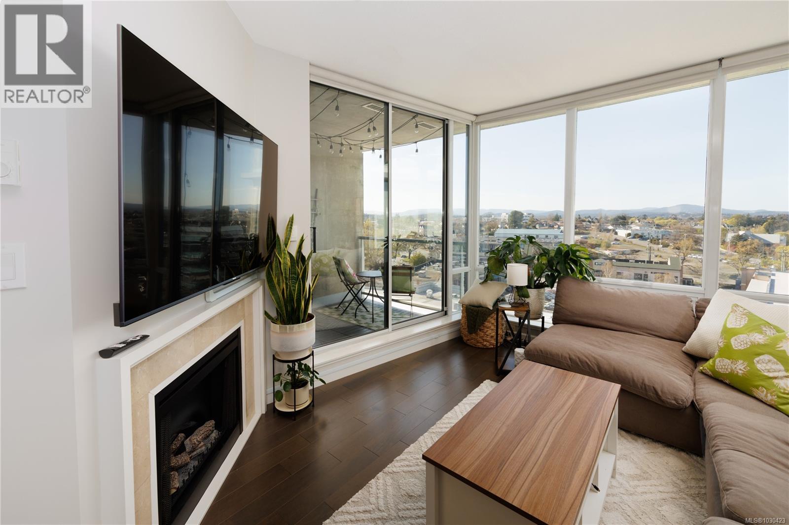 1001 160 Wilson Street, Victoria