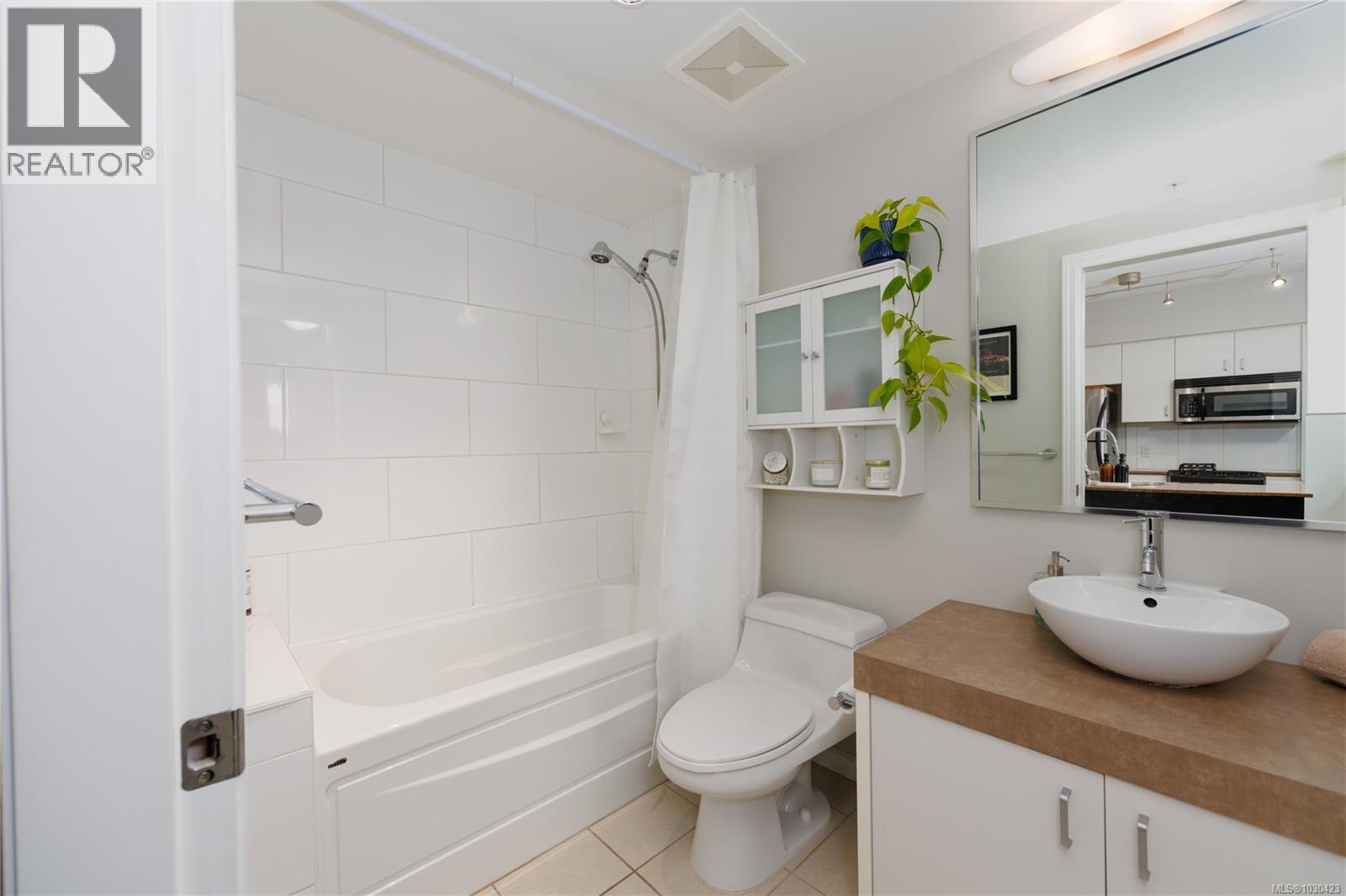 1001 160 Wilson Street, Victoria