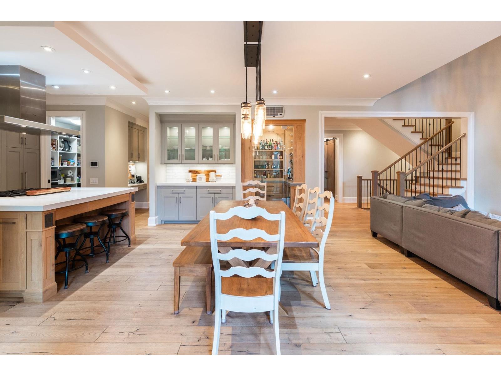 2615 DOGWOOD DRIVE, Surrey