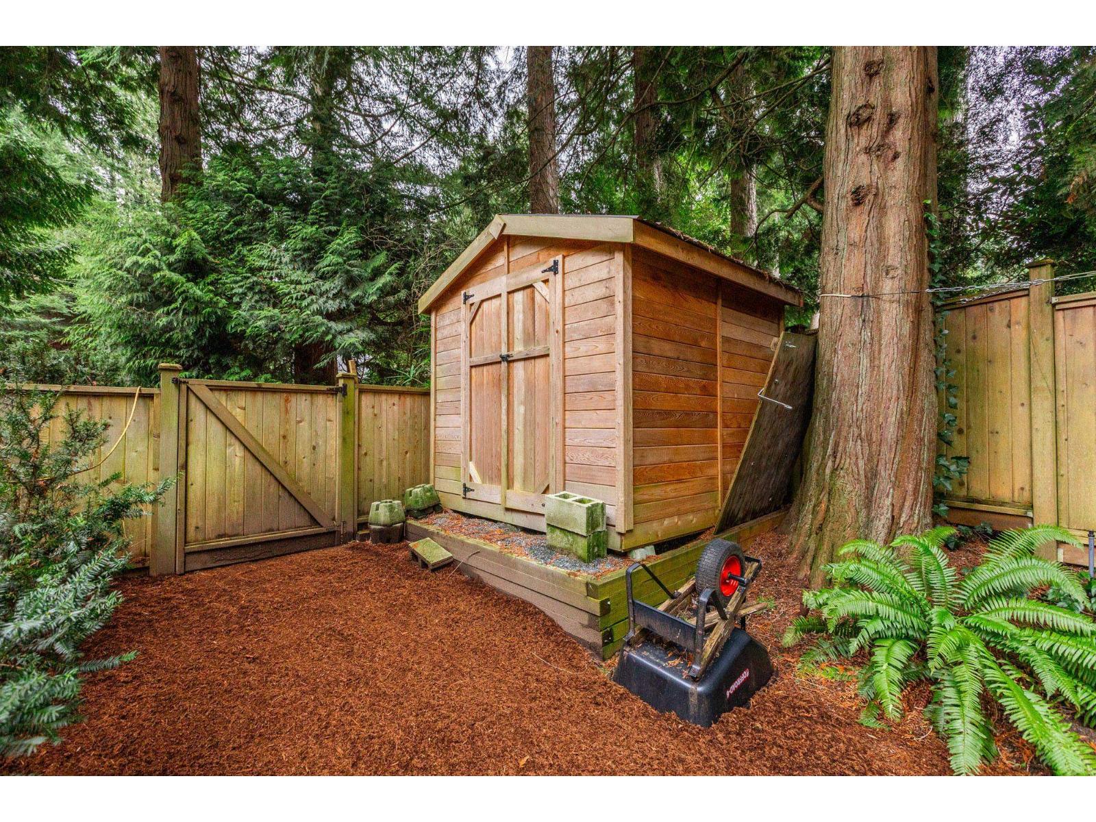 2615 DOGWOOD DRIVE, Surrey