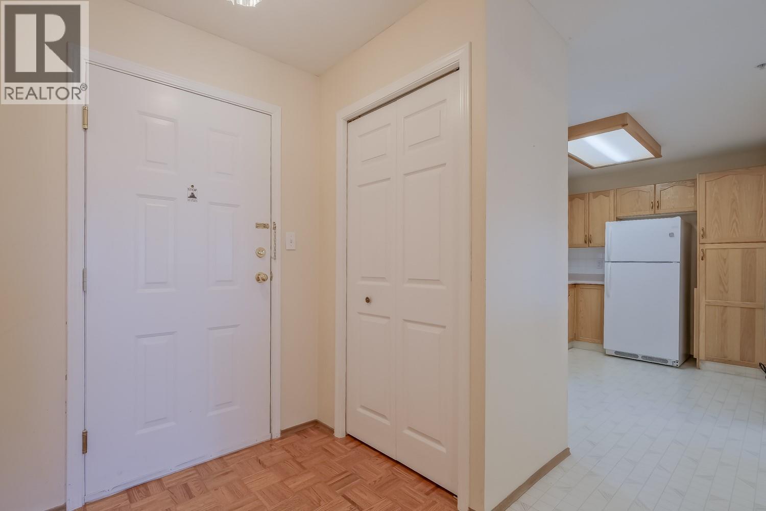 #211 130 ABBOTT STREET - 3