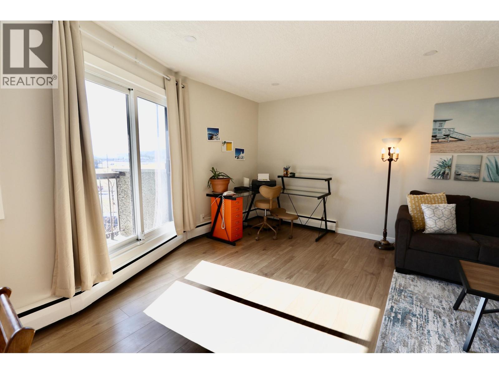 #202 4288 15TH AVENUE - 20