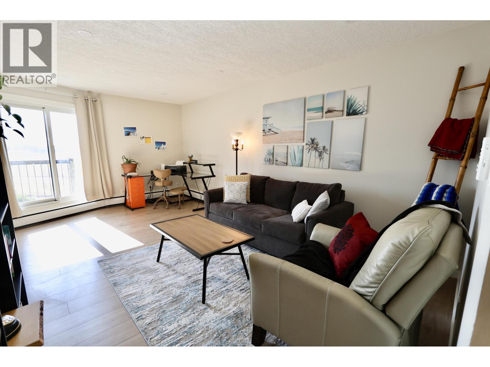 #202 4288 15TH AVENUE - 8