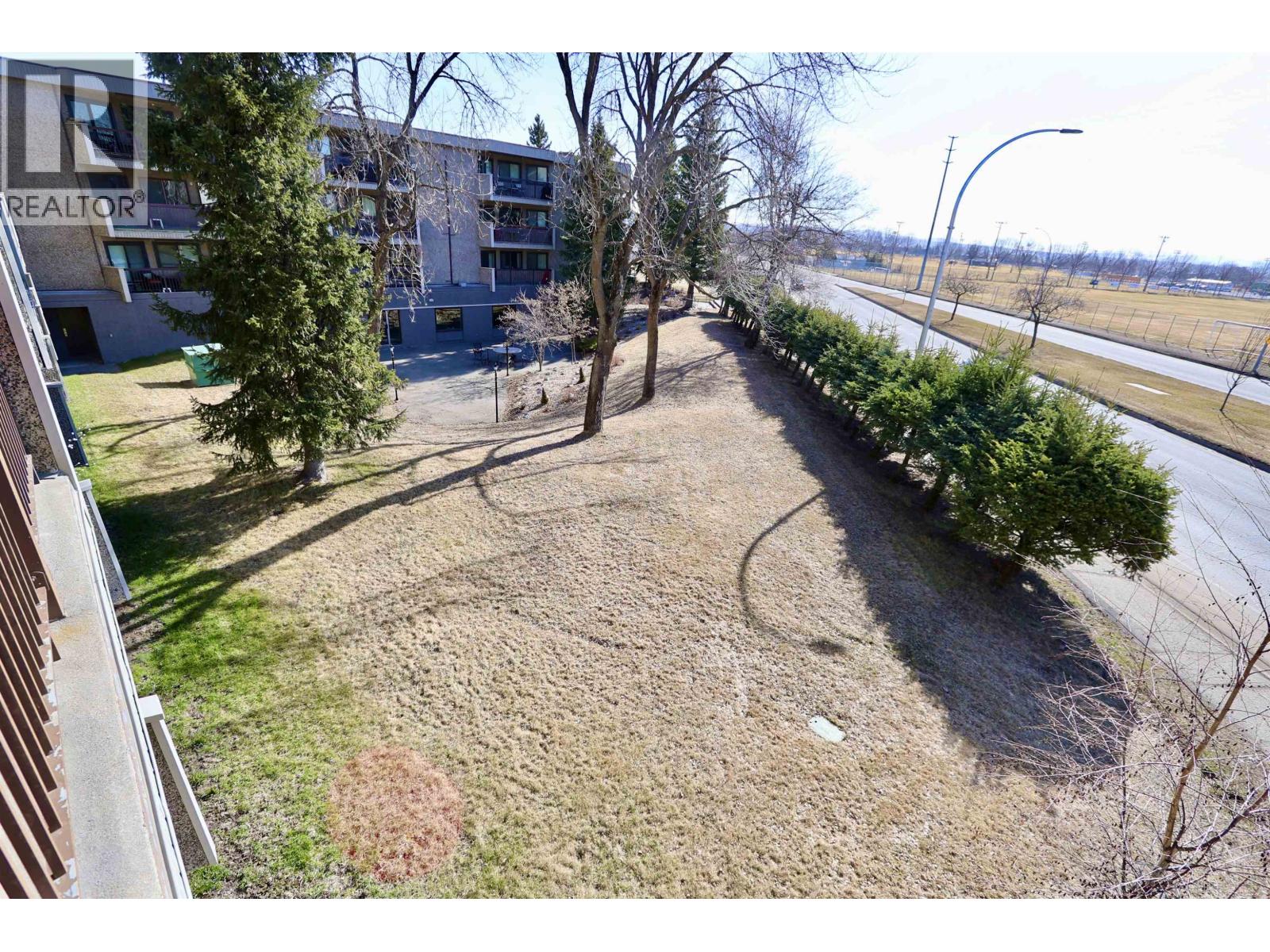 #202 4288 15TH AVENUE - 23