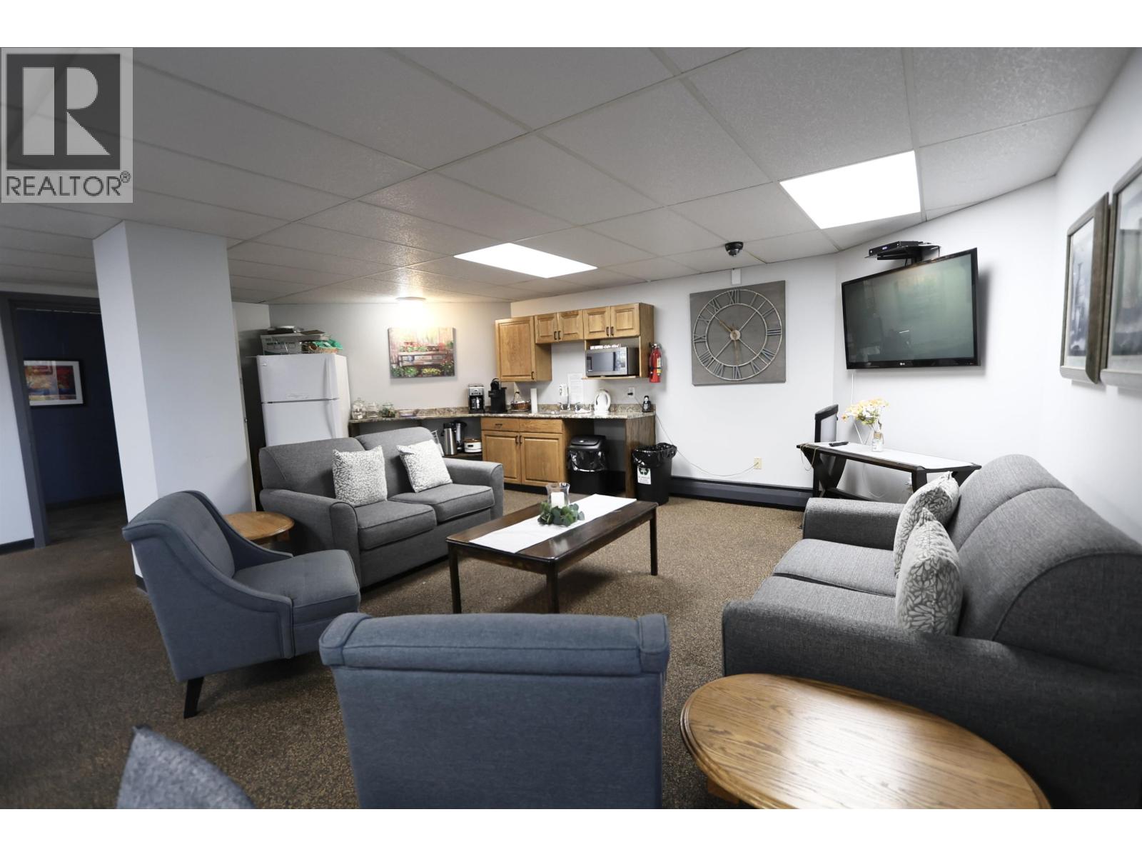 #202 4288 15TH AVENUE - 29