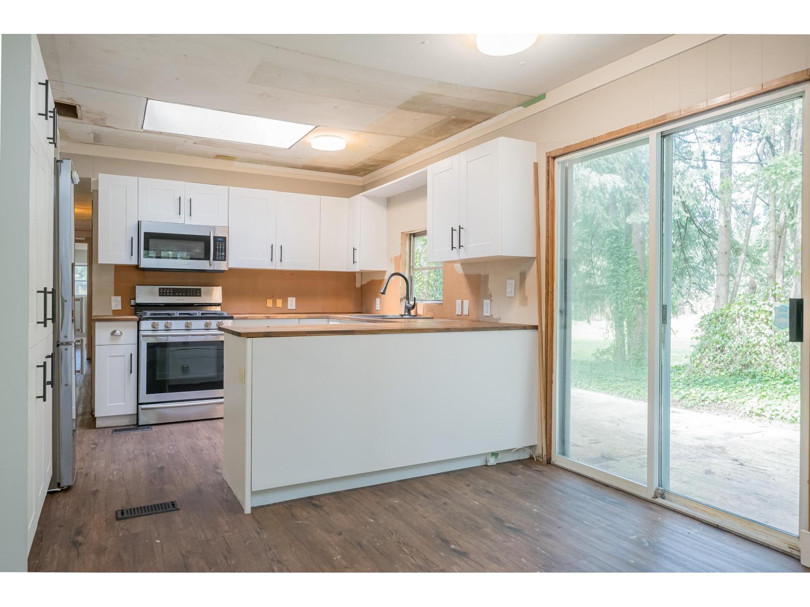 33 20071 24 AVENUE, Langley