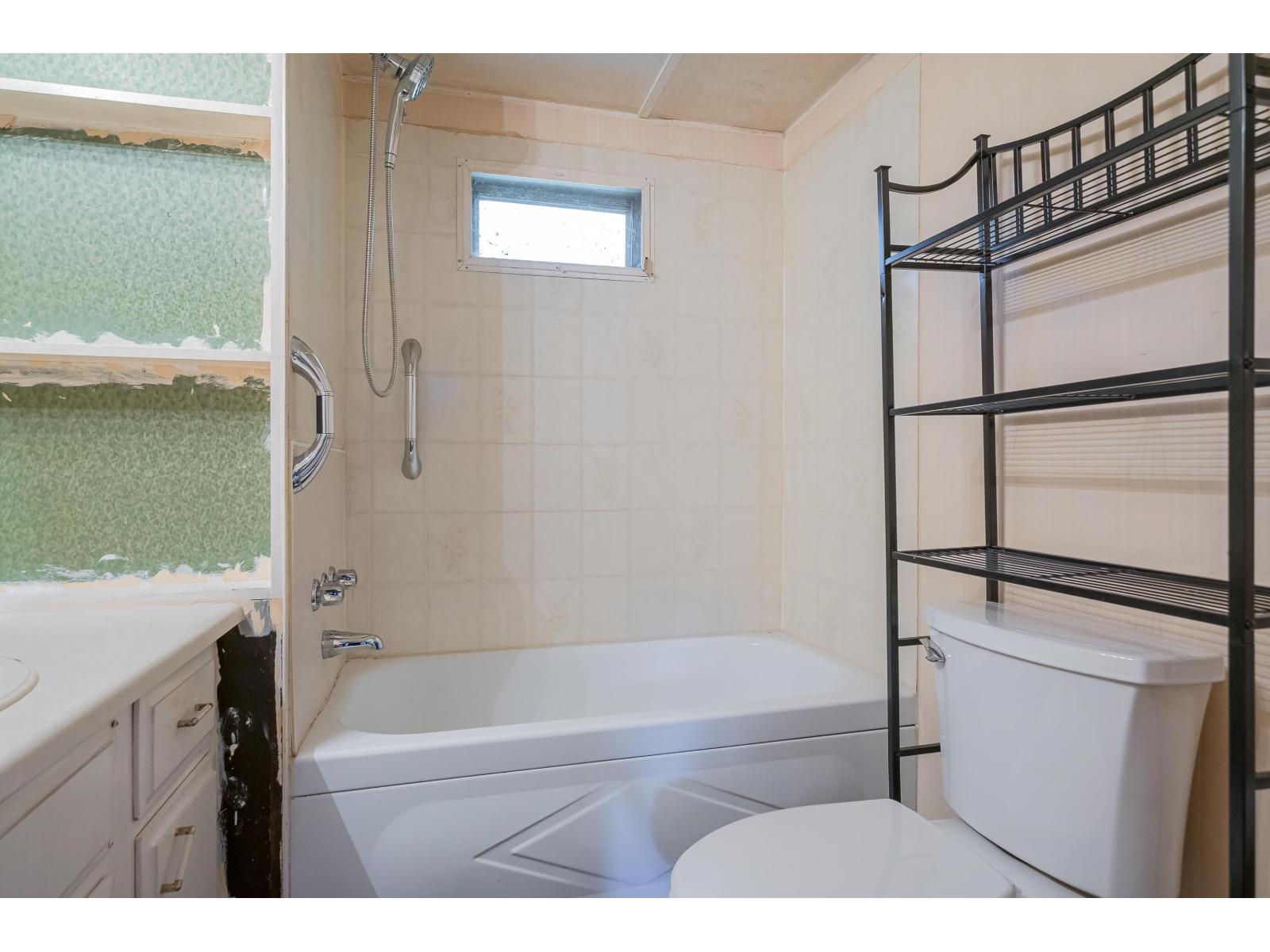 33 20071 24 AVENUE, Langley