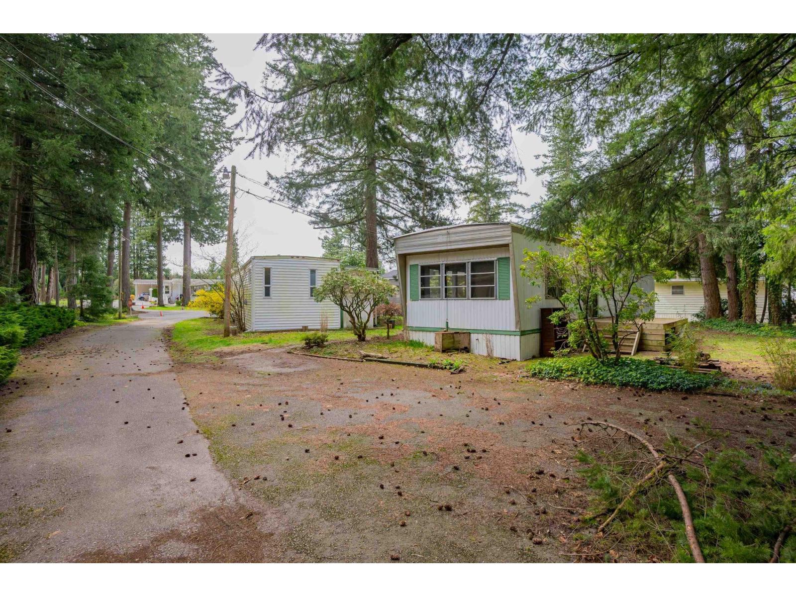 33 20071 24 AVENUE, Langley