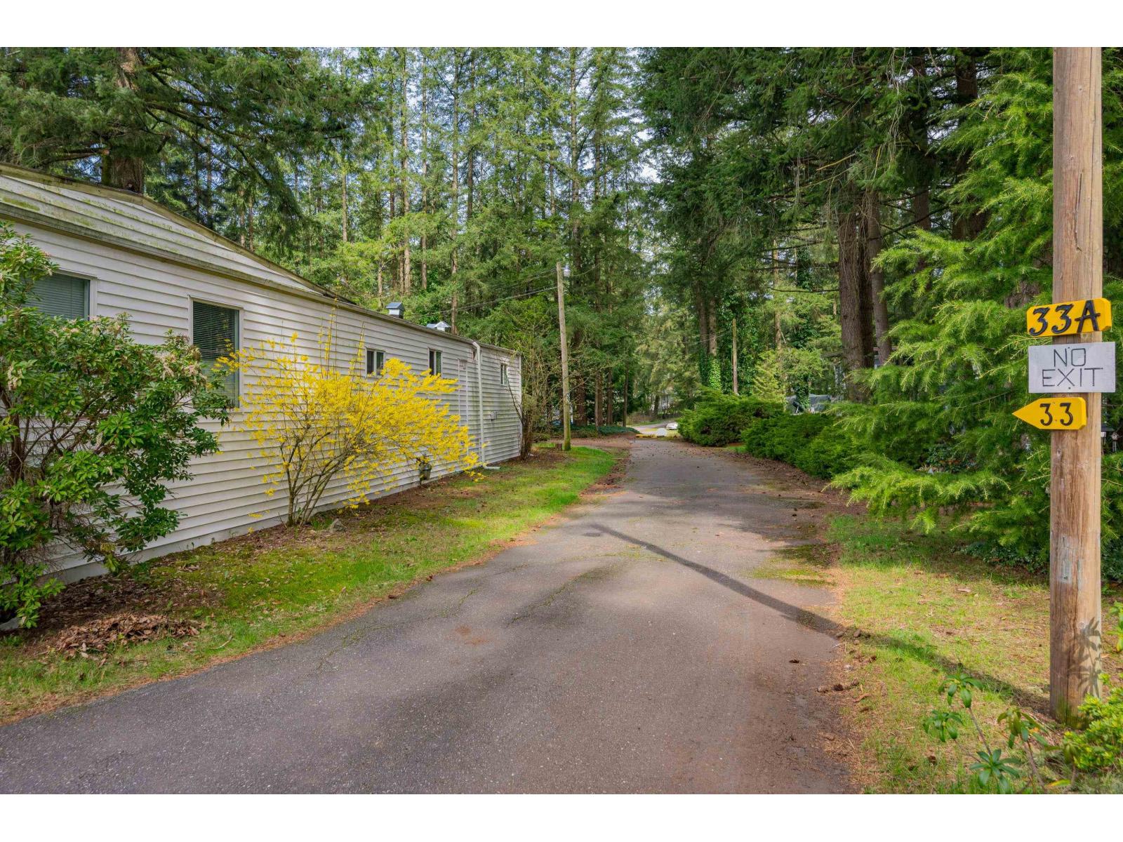 33 20071 24 AVENUE, Langley