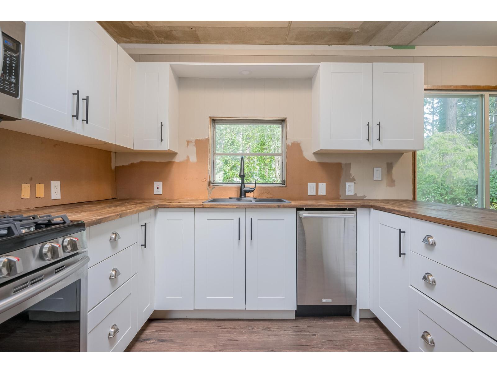 33 20071 24 AVENUE, Langley