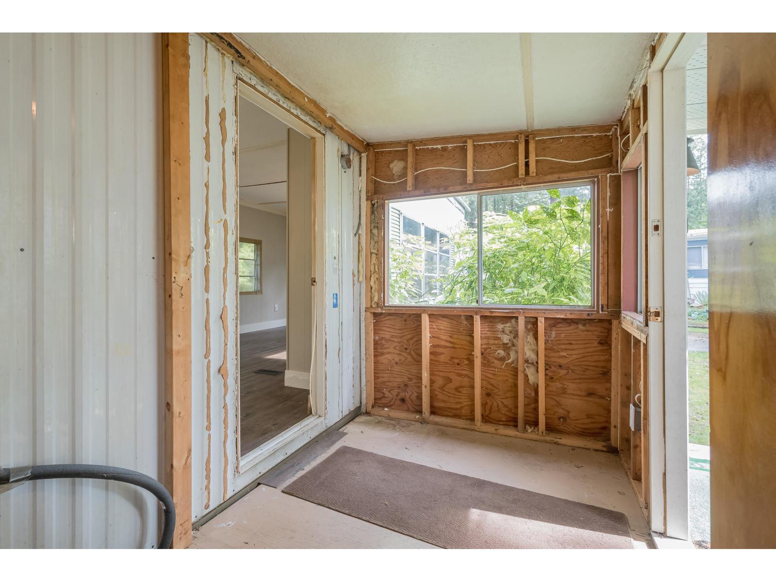 33 20071 24 AVENUE, Langley