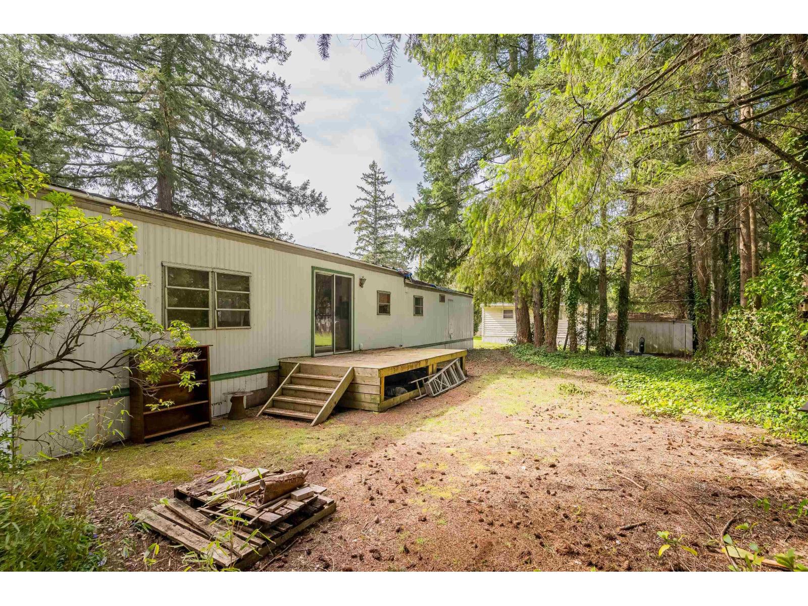 33 20071 24 AVENUE, Langley