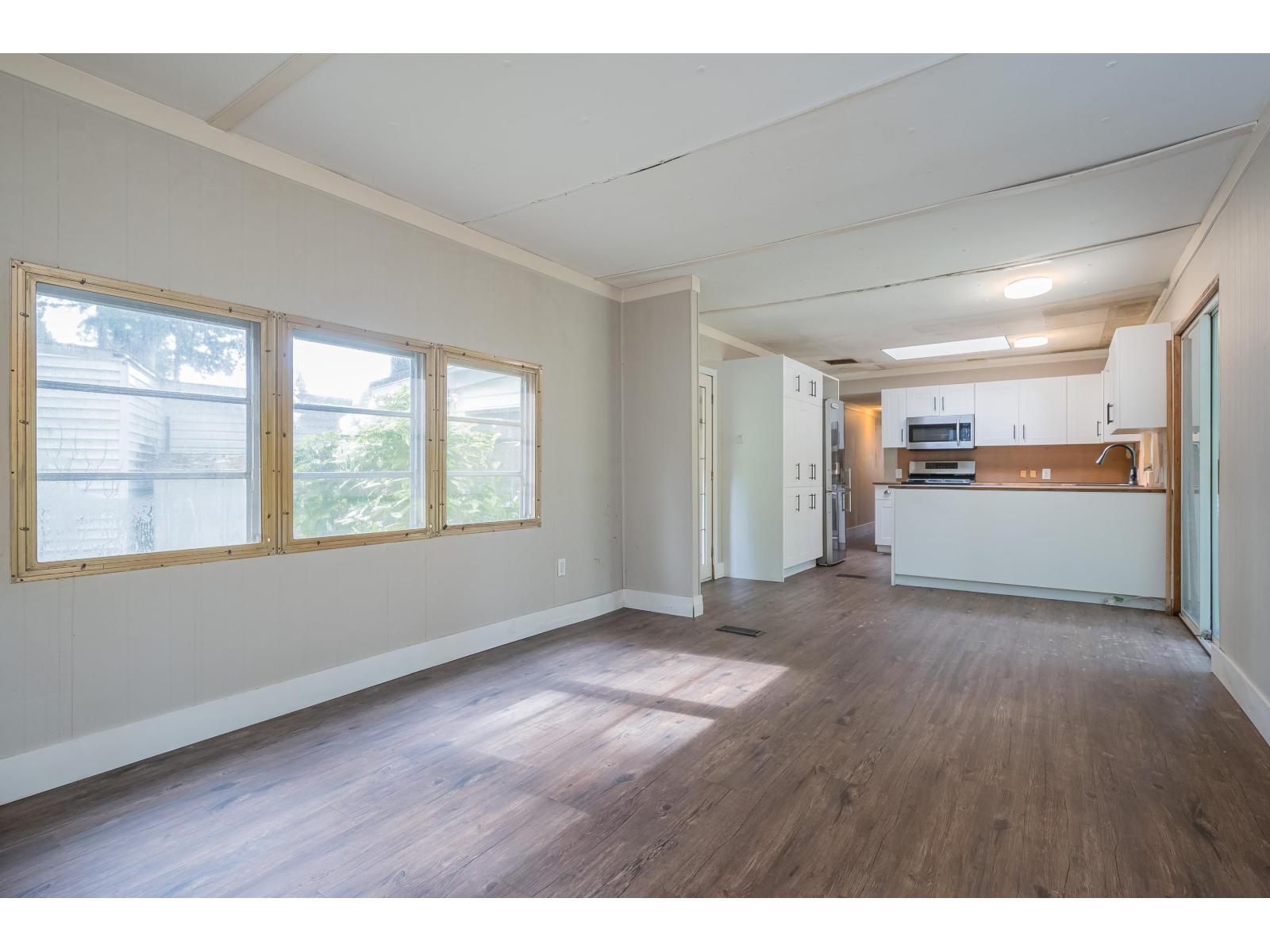 33 20071 24 AVENUE, Langley