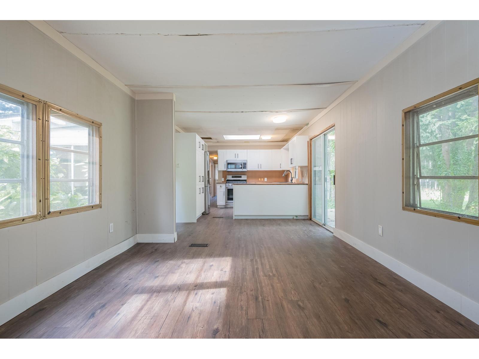 33 20071 24 AVENUE, Langley