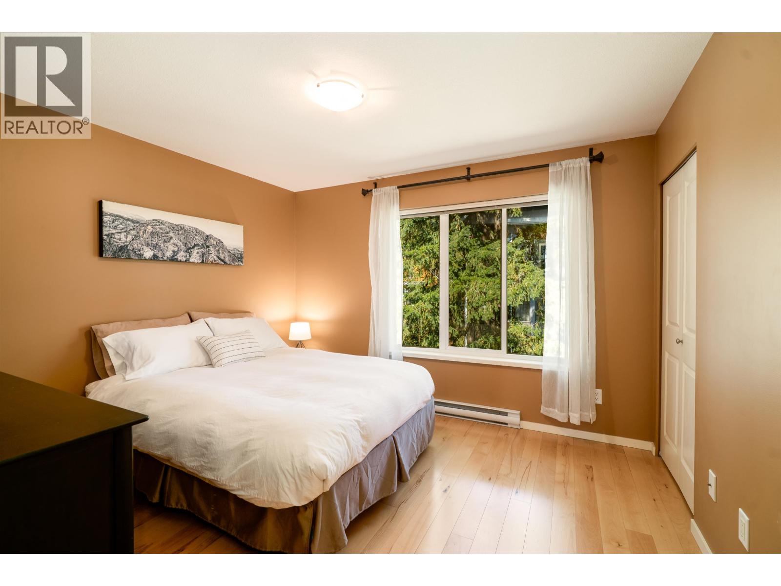 32 550 BROWNING PLACE, North Vancouver