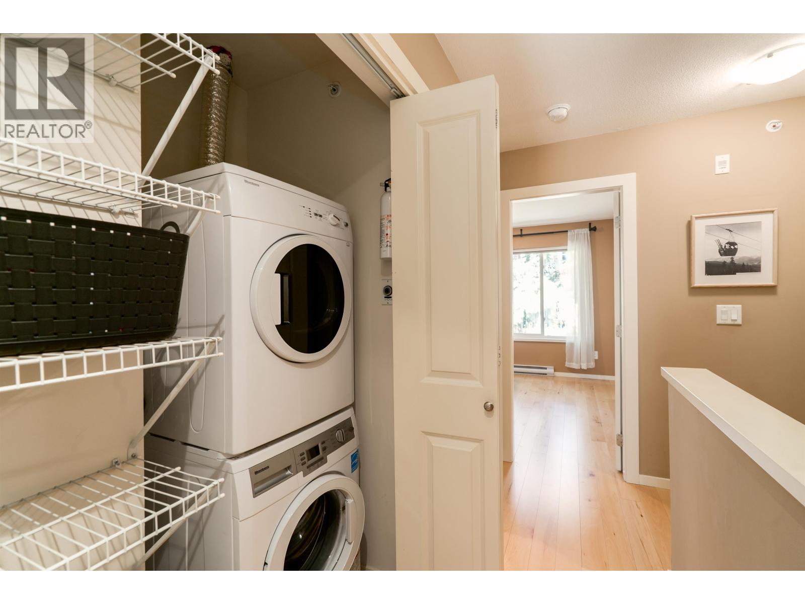 32 550 BROWNING PLACE, North Vancouver