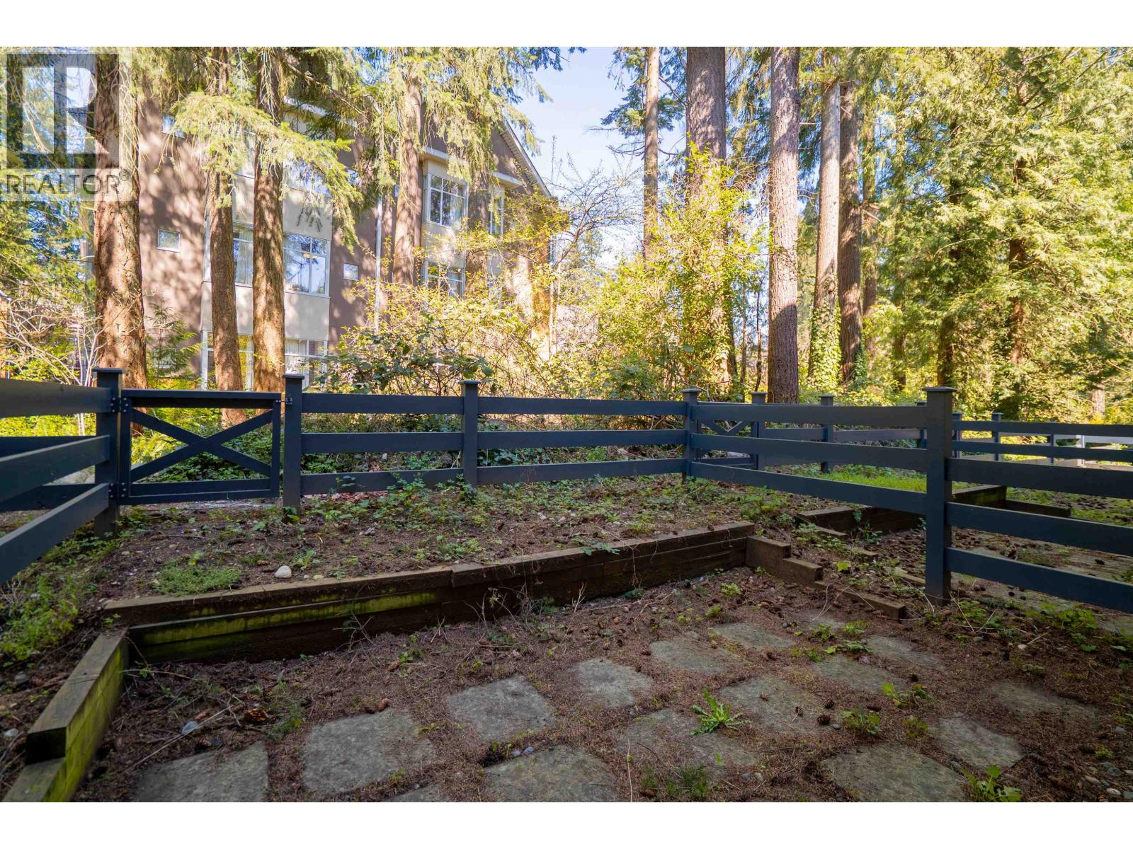 32 550 BROWNING PLACE, North Vancouver