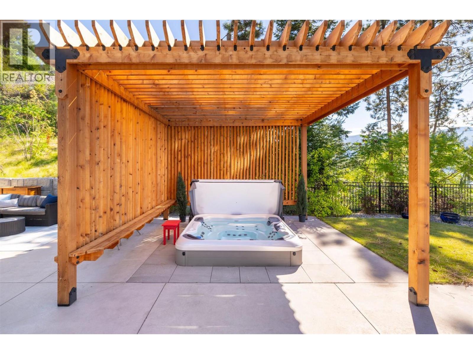 16266 Commonage Road, Lake Country