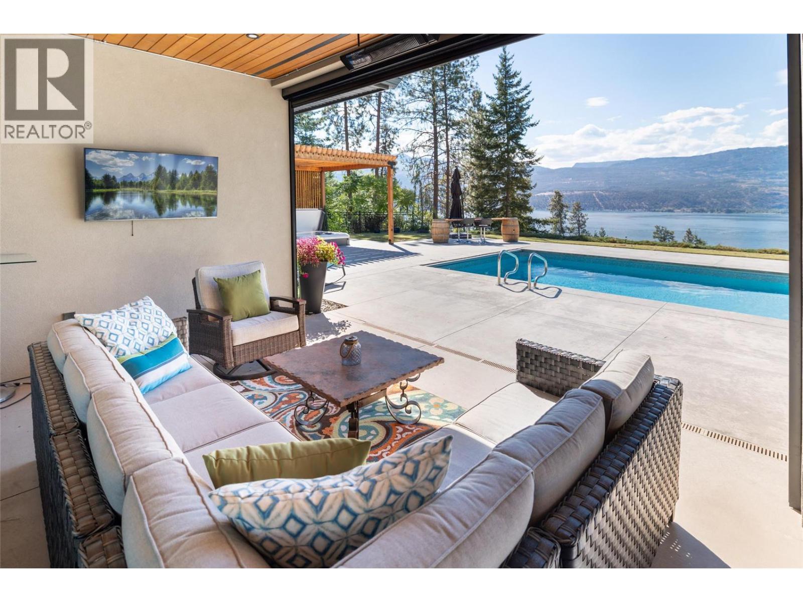 16266 Commonage Road, Lake Country