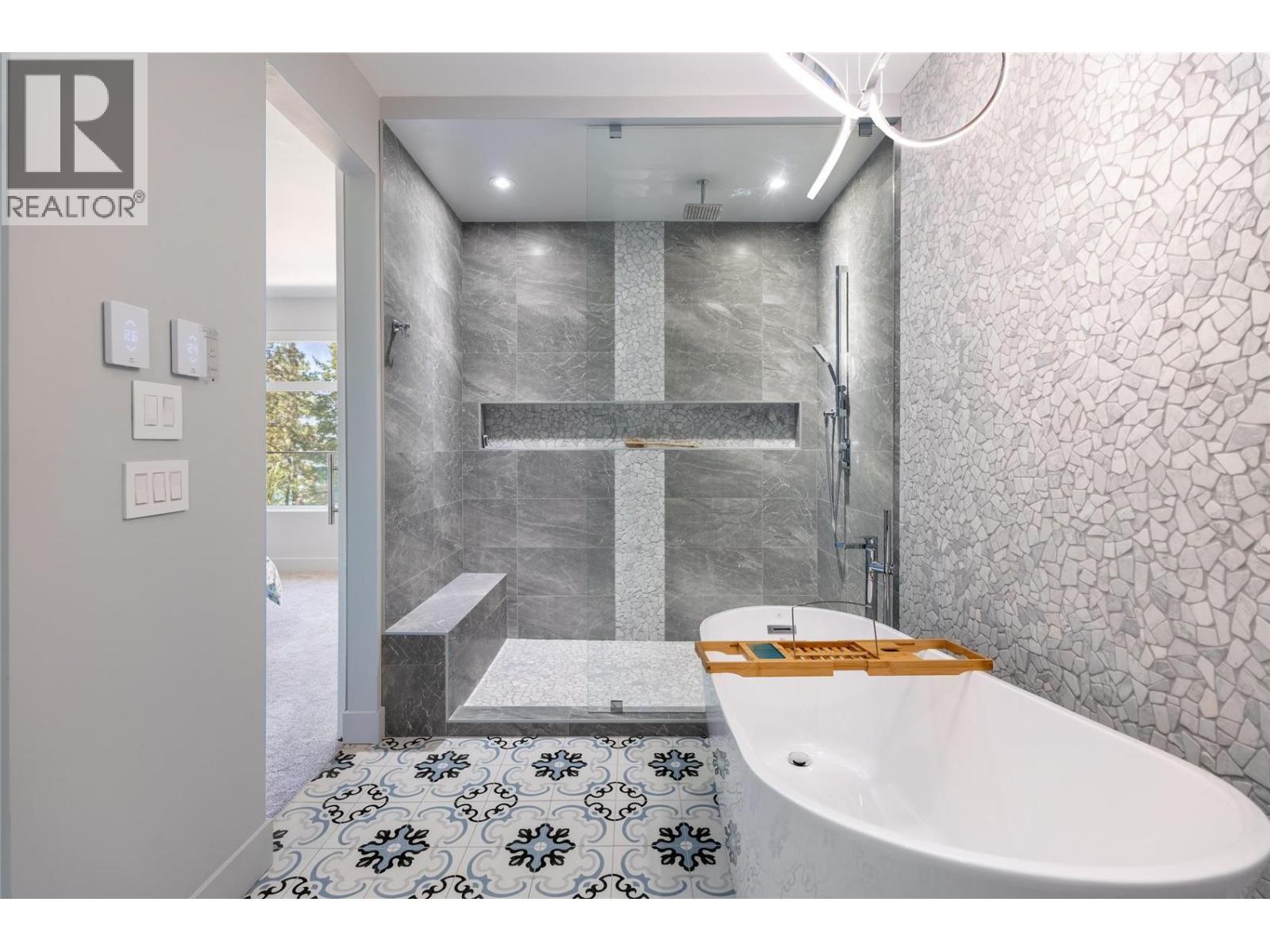 16266 Commonage Road, Lake Country