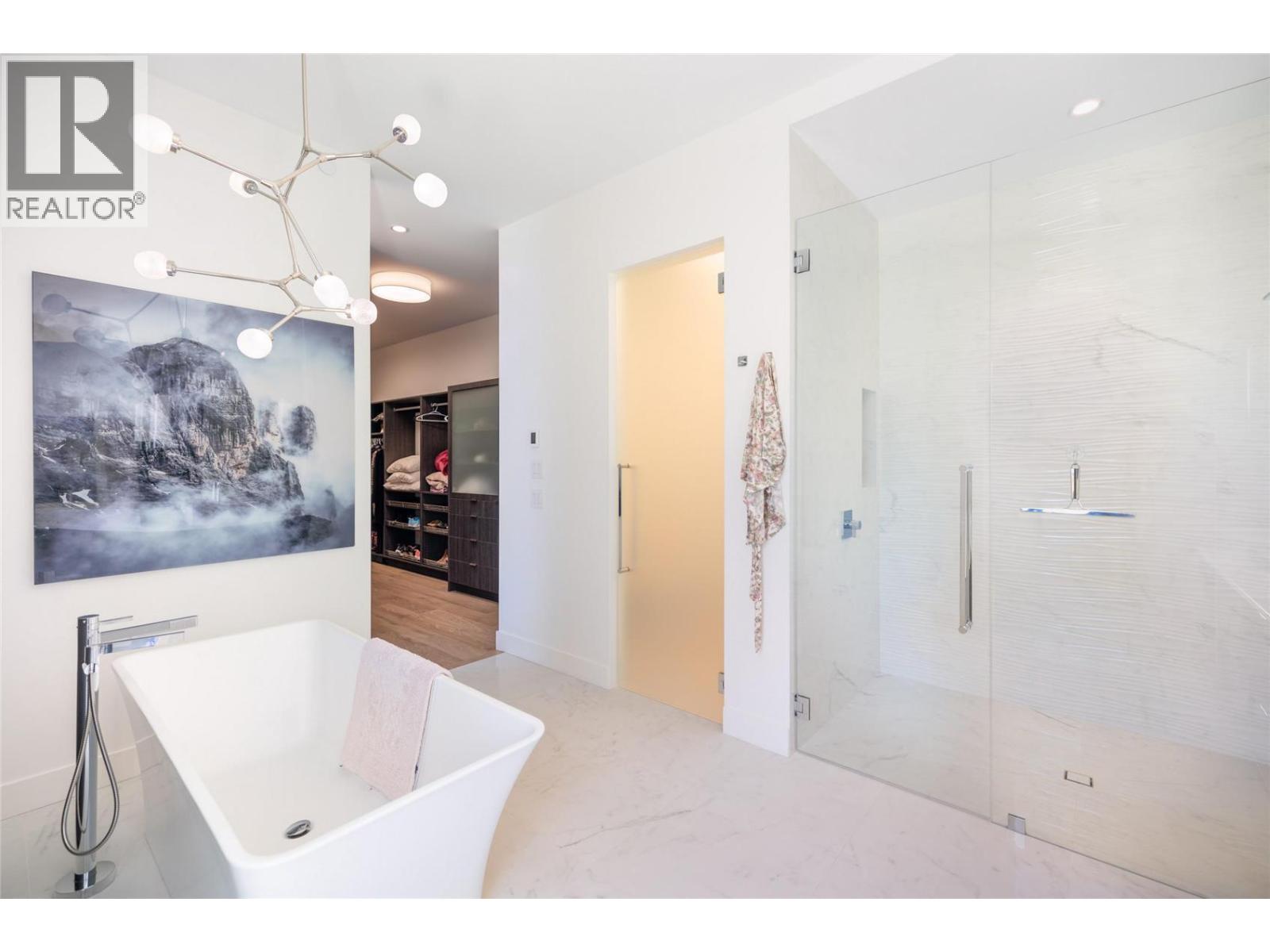 16266 Commonage Road, Lake Country