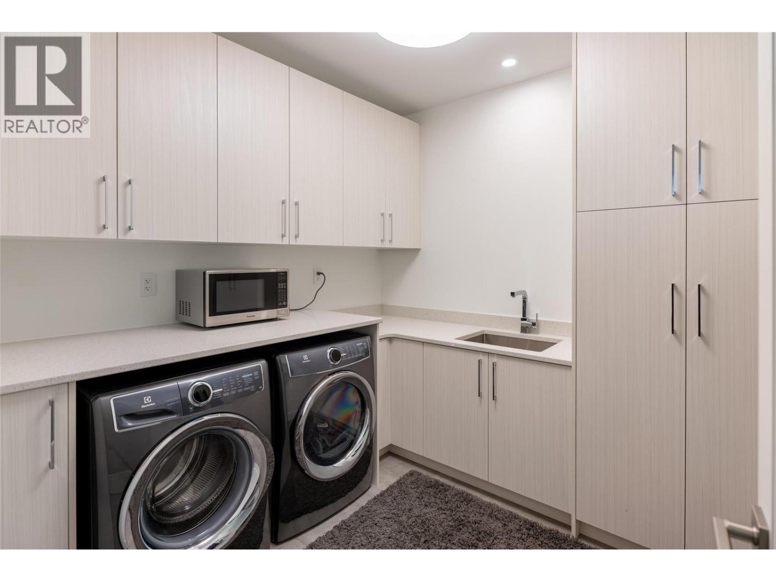 16266 Commonage Road, Lake Country