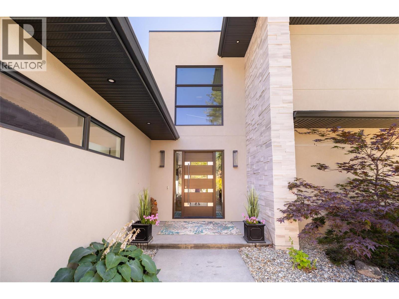 16266 Commonage Road, Lake Country