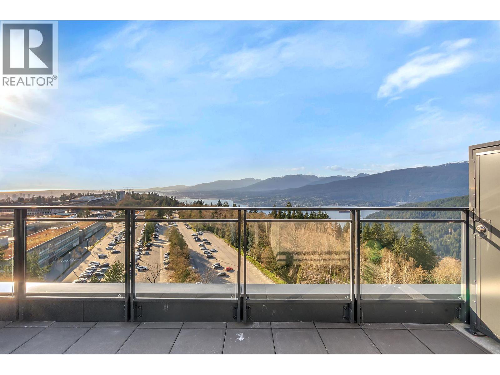 604 8750 UNIVERSITY CRESCENT, Burnaby