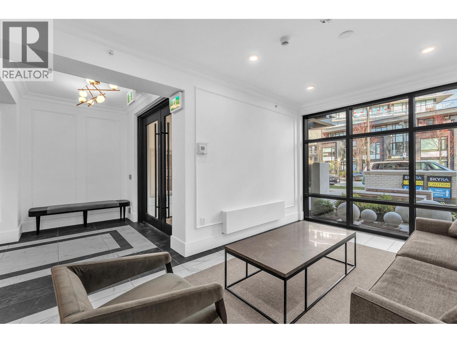 604 8750 UNIVERSITY CRESCENT, Burnaby