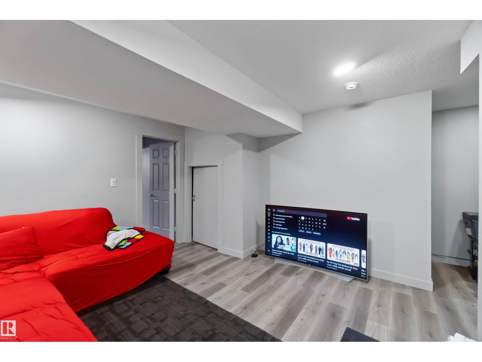 2725 ORCHARDS RD SW, Edmonton