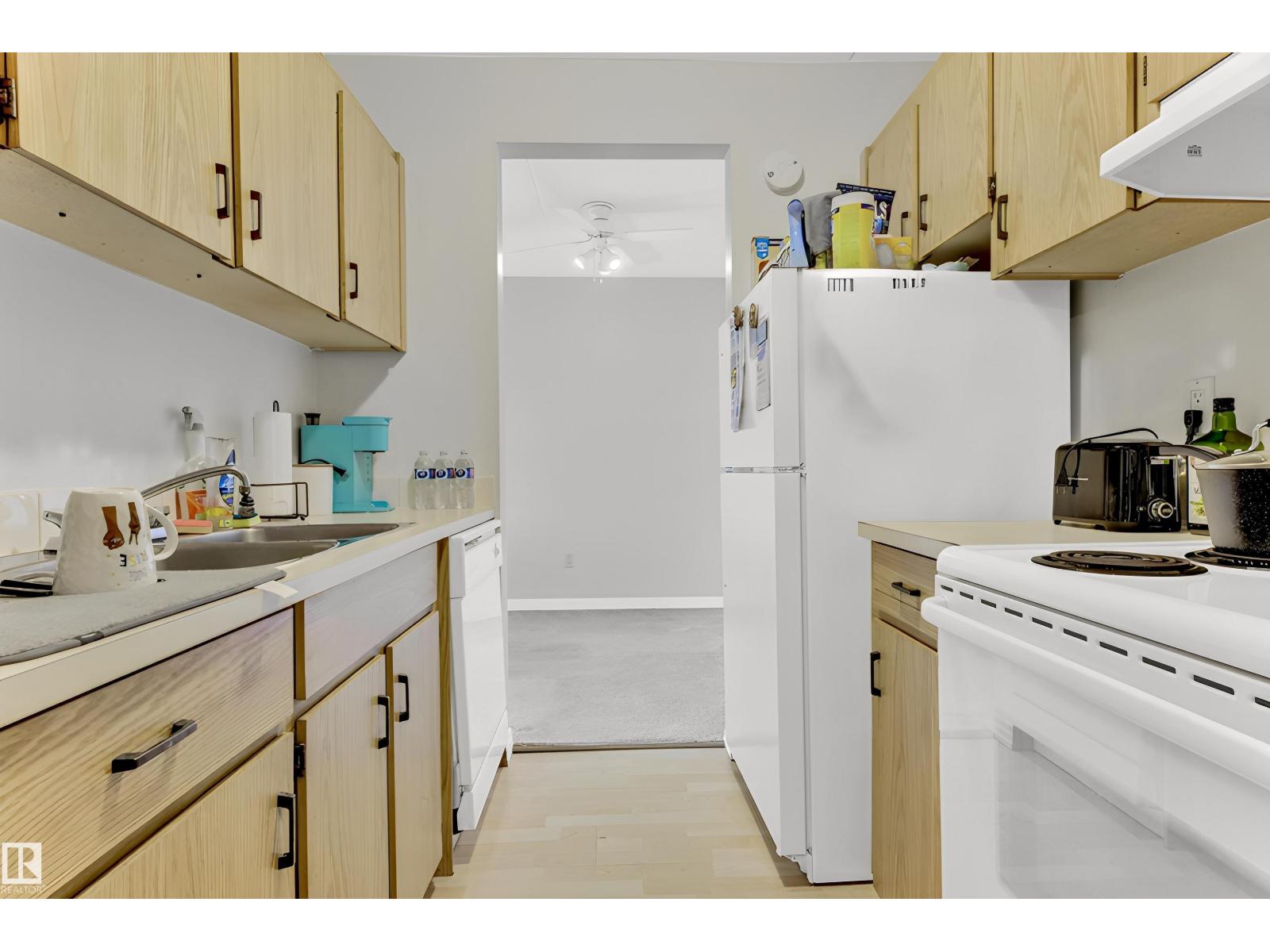 #404 11026 106 ST NW, Edmonton