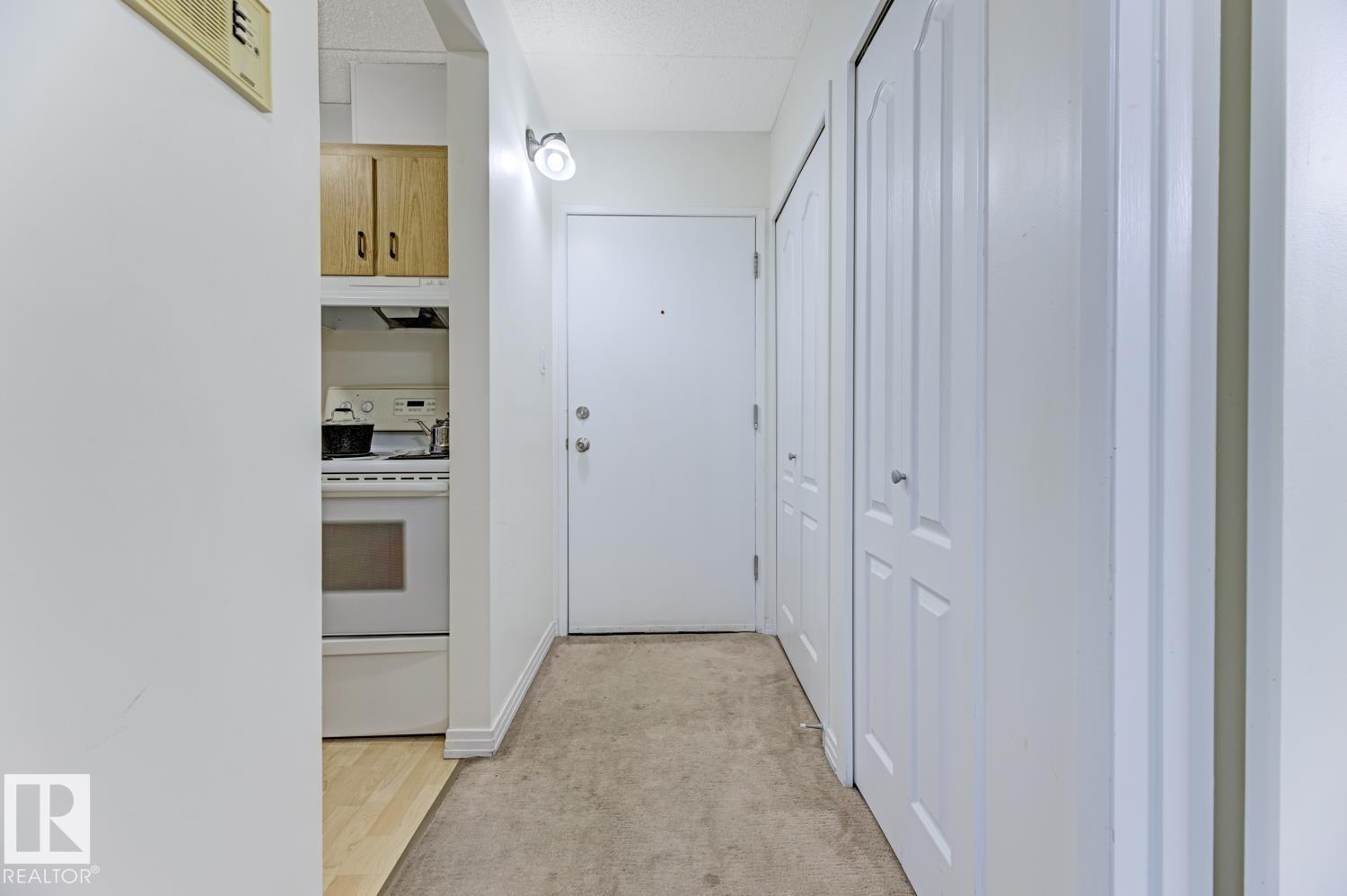 #404 11026 106 ST NW, Edmonton