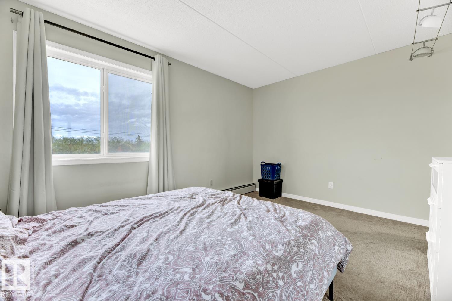 #404 11026 106 ST NW, Edmonton