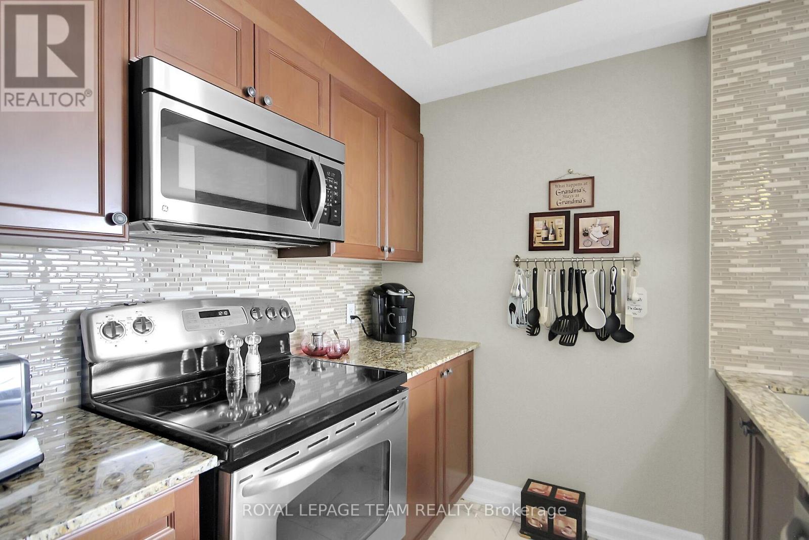 #1104 90 LANDRY STREET - 6