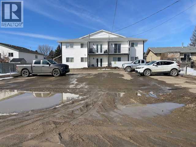 #1-8 3105 51 AVENUE - 45