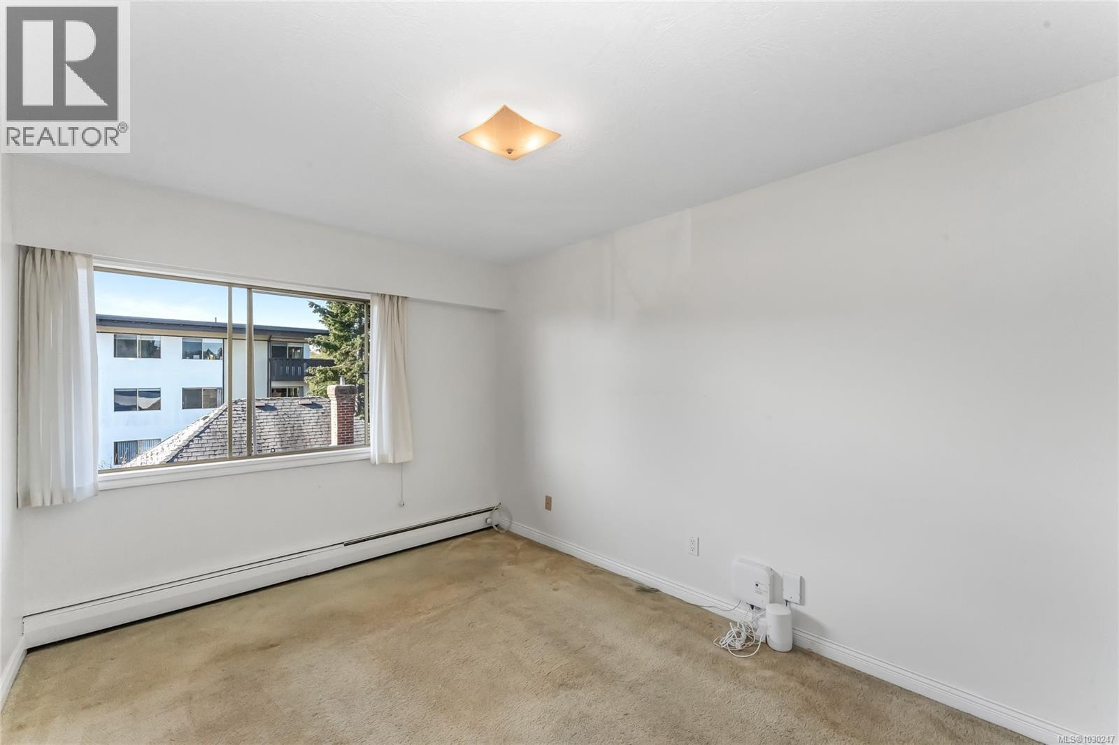 #409 909 PENDERGAST ST - 19