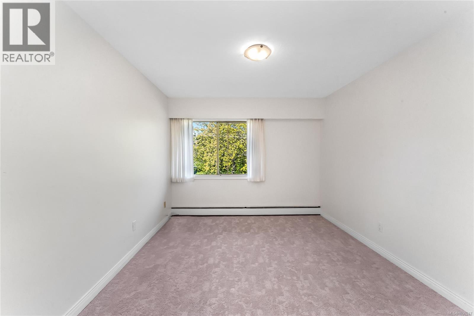 #409 909 PENDERGAST ST - 25