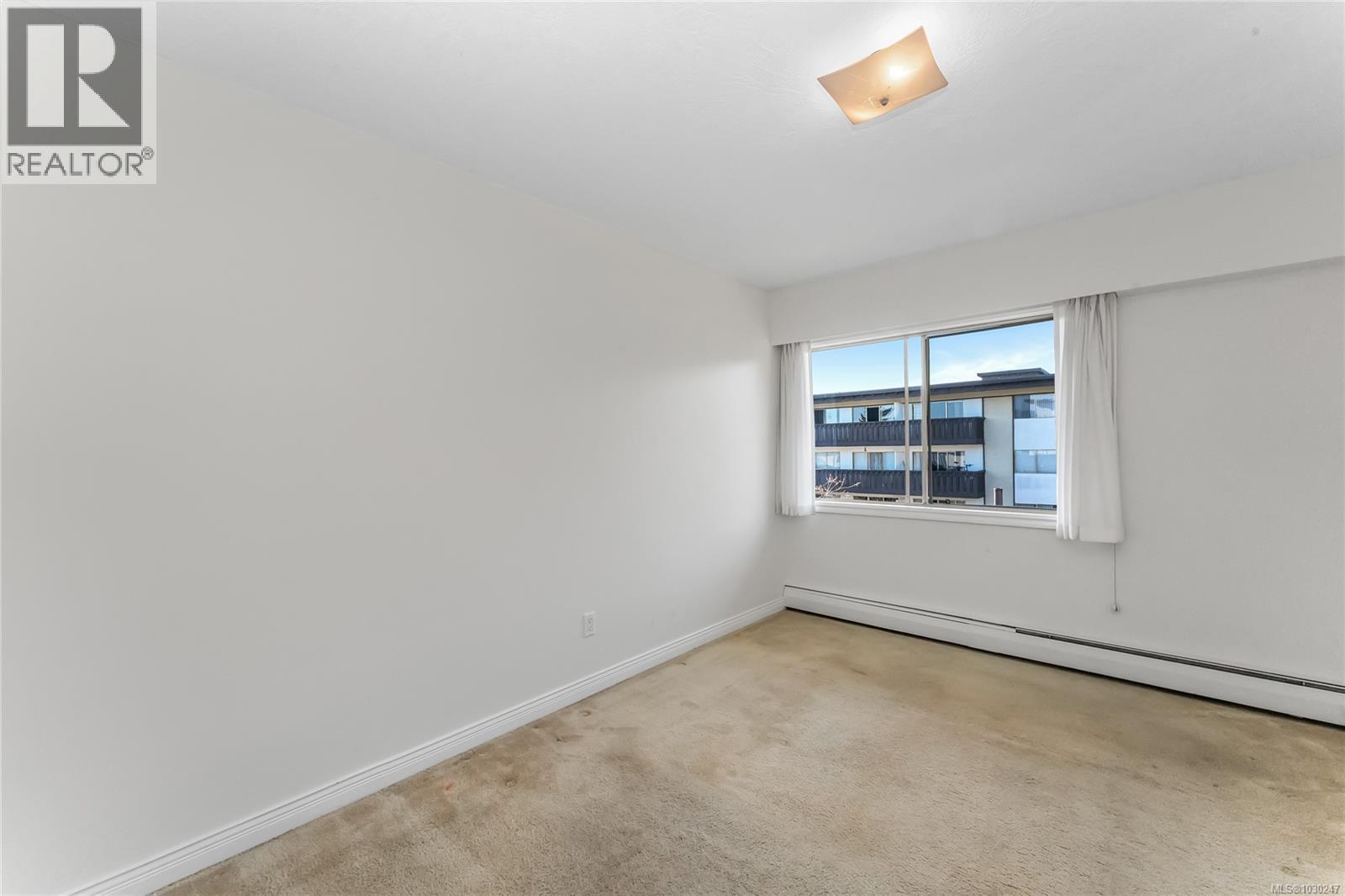 #409 909 PENDERGAST ST - 18