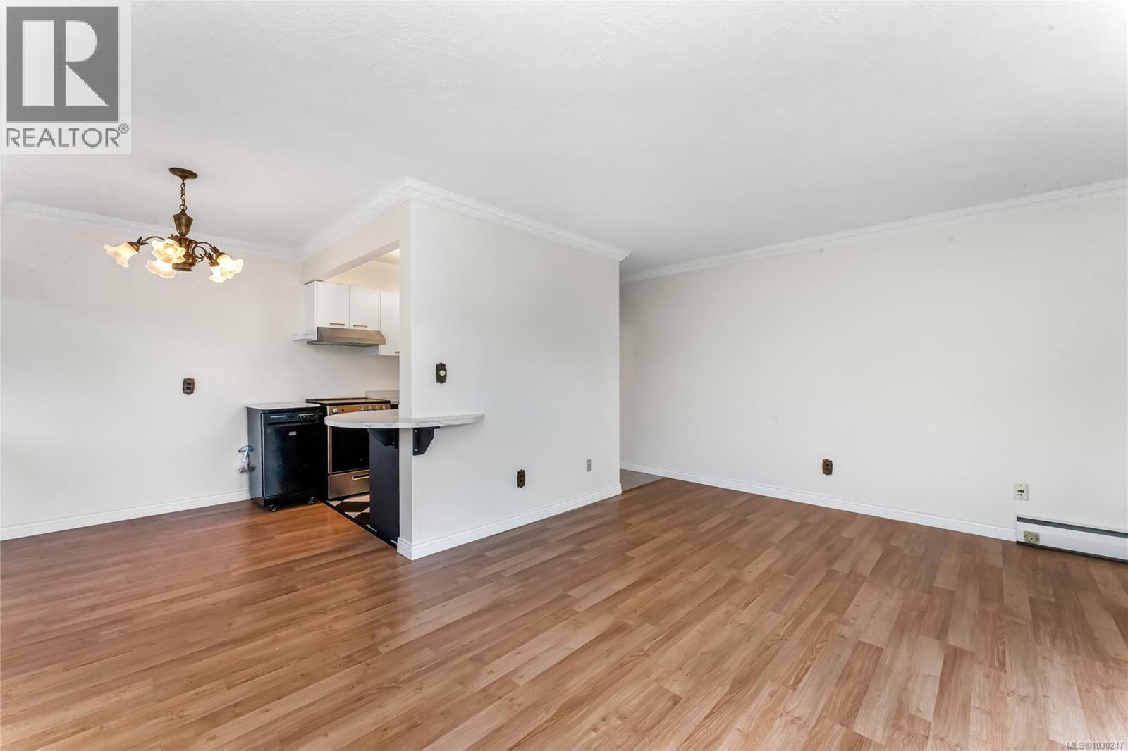 #409 909 PENDERGAST ST - 9