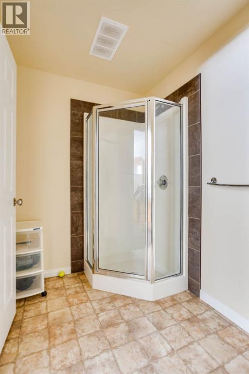 102 Lanauze Street, Fort McMurray