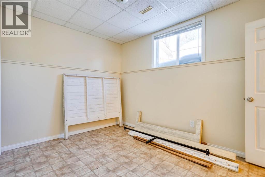 102 Lanauze Street, Fort McMurray