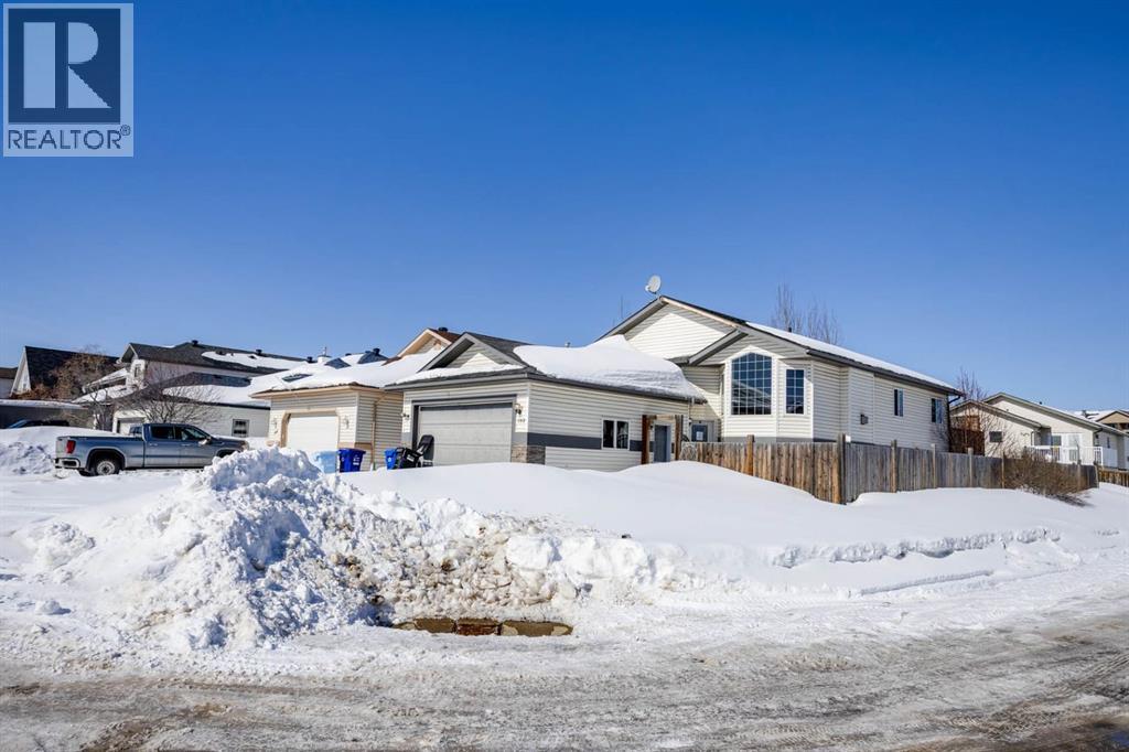 102 Lanauze Street, Fort McMurray