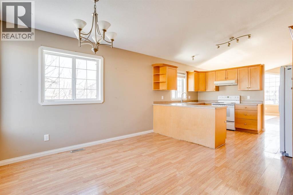 102 Lanauze Street, Fort McMurray